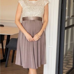 Elegant Maxi Dress in Silver and Gray